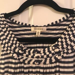 💙 (3 for $30) Max Studio navy striped nautical dress